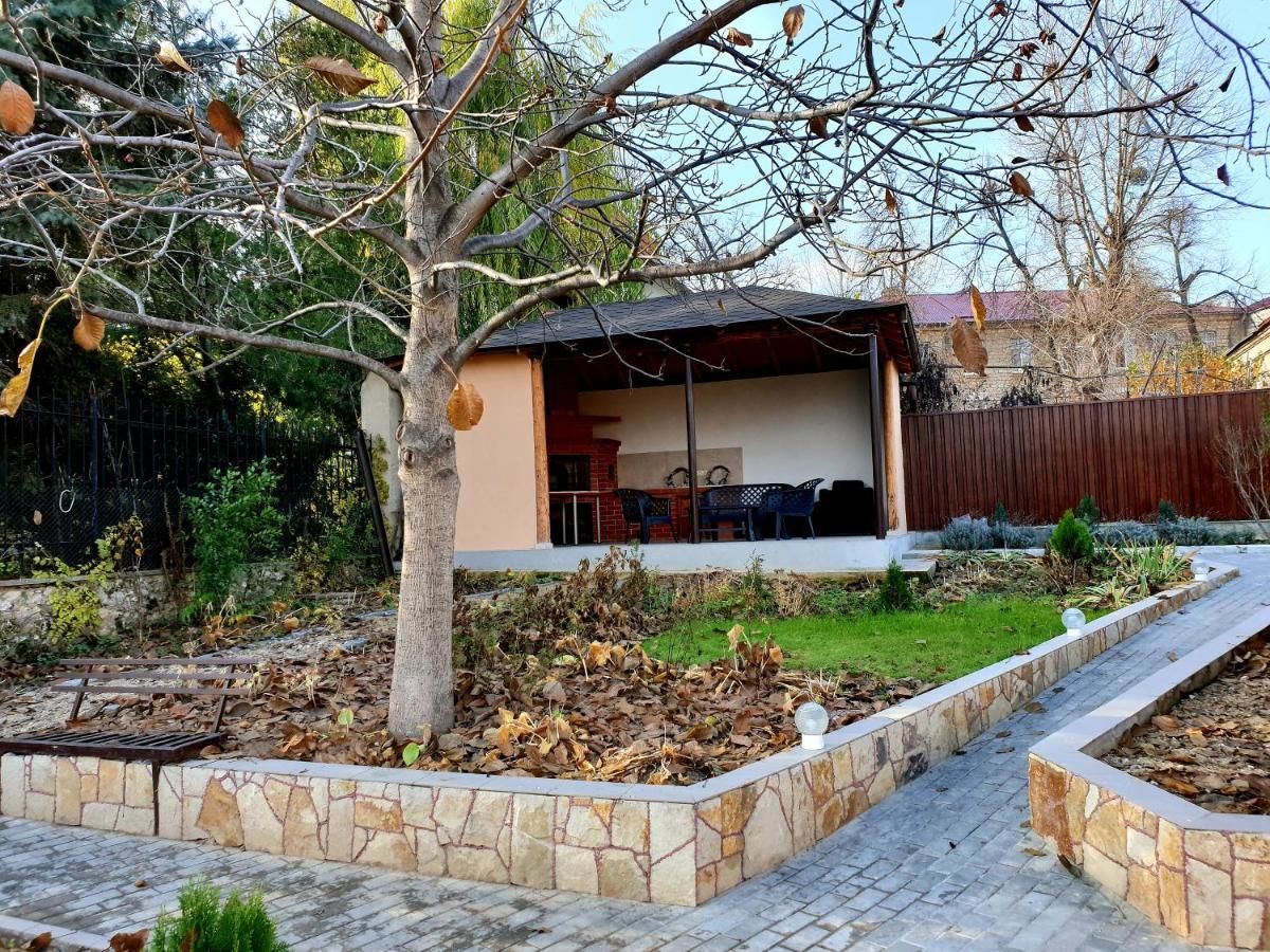 Виллы Slovac House with a garden and fireplace Кишинёв-20